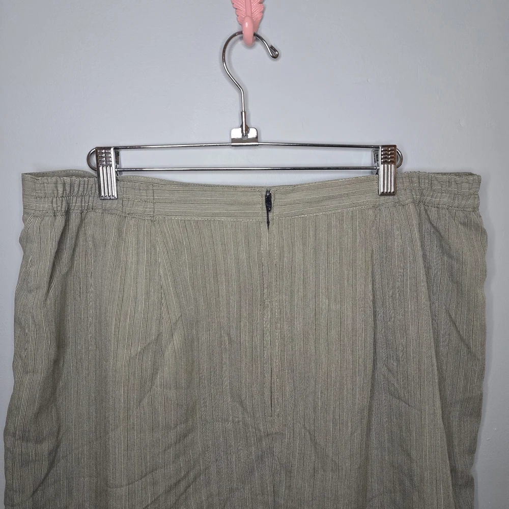 Vintage Plus Size Tan And Phantom Stripe Women's Skirt, Size 18
